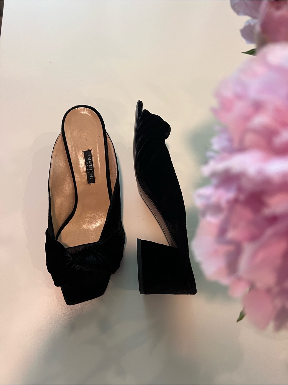 Lafayette 148 New York Black Velvet Knot Block Heels Mules Designer Shoes.